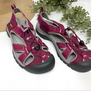 KEEN• outdoor hiking water shoes